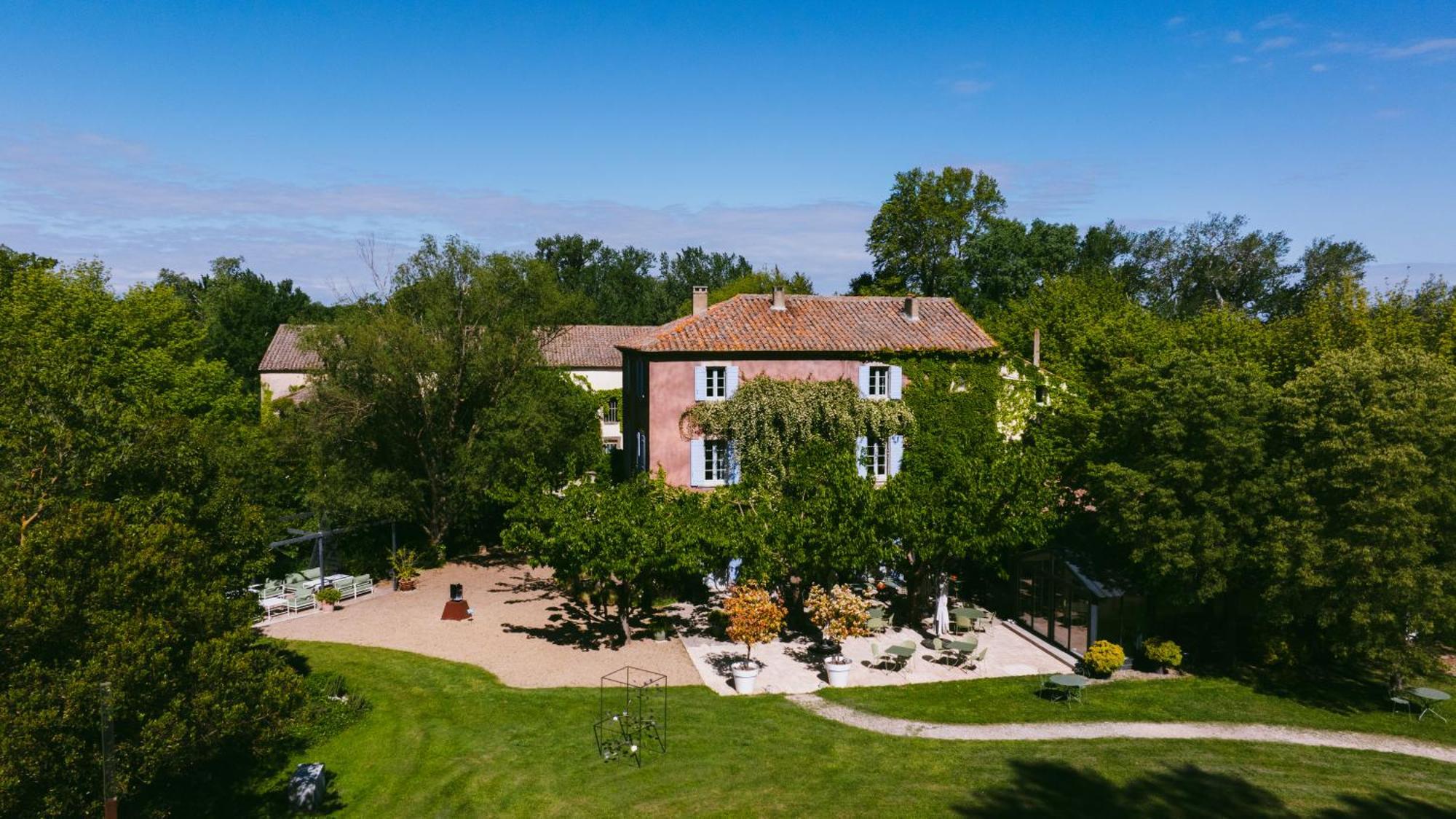 Bastide Rose Hotel Le Thor Exterior photo